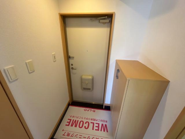 エメラルドAの玄関|毎日通る玄関はこちらです
