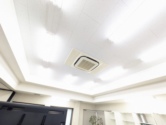 宅建会館　川崎北のロビー