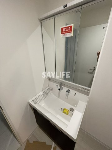 CASA　CALMA茨田大宮の洗面所