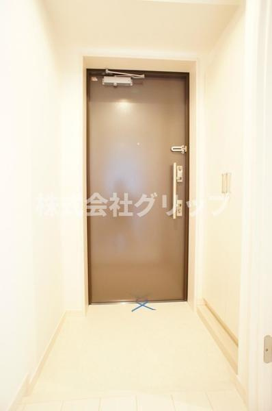 リブリ・MYTの玄関