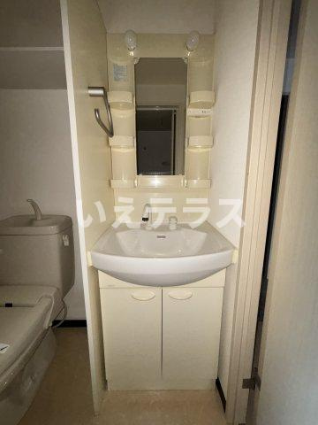 ダイドーメゾン神戸元町の洗面所