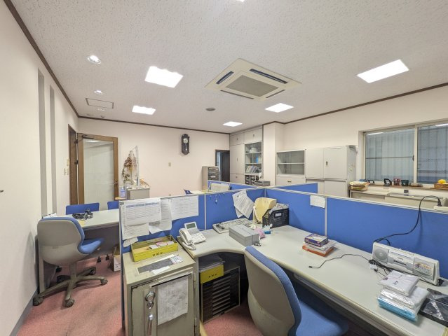宅建会館 横浜西部のロビー