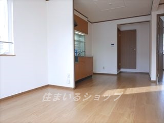 クレストール・ローゼの居間・リビング