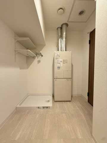 ロイヤルコート大谷地　壱番館のランドリースペース