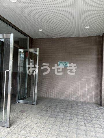フロール山田町第3のエントランス