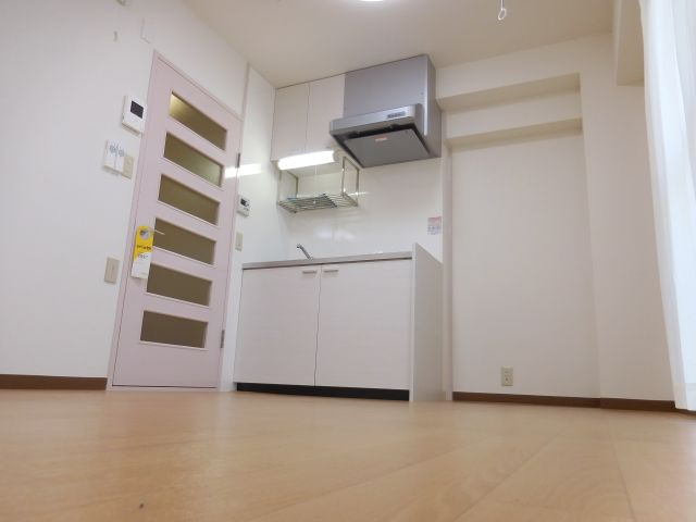 メゾンあぶのの居間・リビング|写真は同マンション別部屋