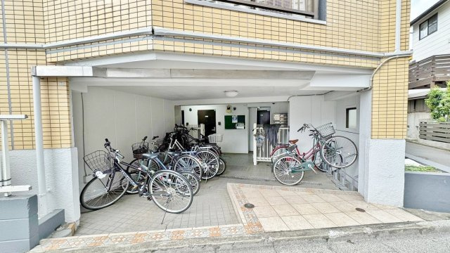 スターマンションⅡのエントランス