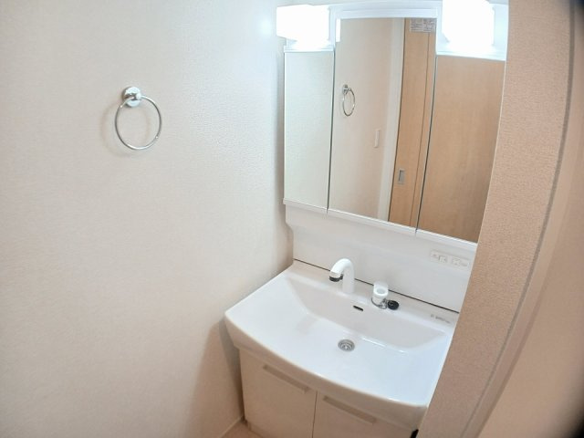 ユウ　ドリームⅢの洗面所|忙しい朝には欠かせない洗面所です
