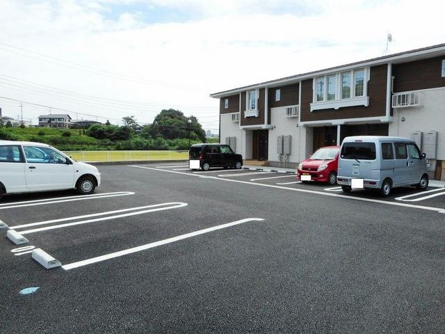 ボヌール・フラグランスＥの駐車場|駐車場に車を止められます
