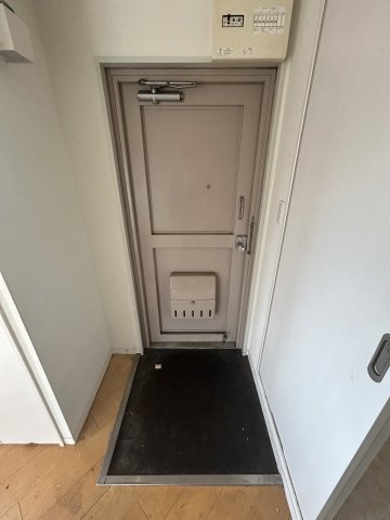 コーポラス山栄の玄関