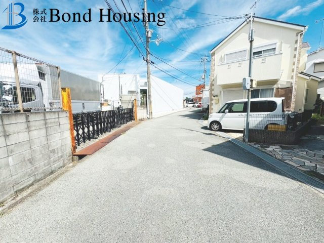 駐車２台　室内綺麗　西区伊川谷町有瀬　中古戸建の前面道路含む現地写真