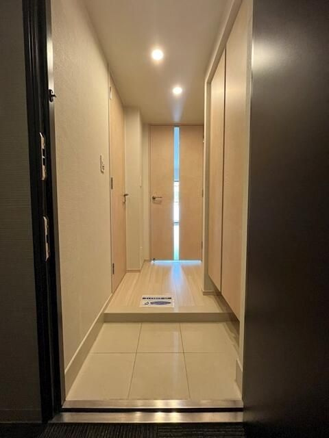 ドゥーエ南千住の玄関