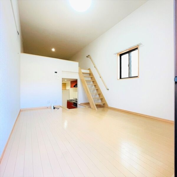 Residenciaの居間・リビング
