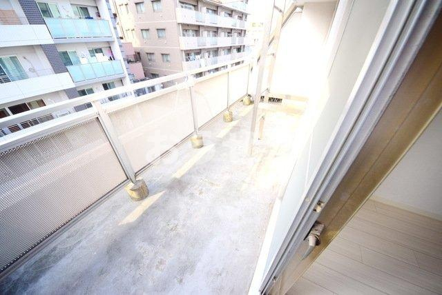 ビクセル伊勢佐木町のバルコニー