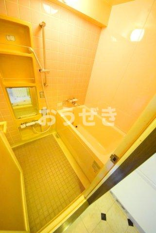 ビクセル伊勢佐木町の浴室