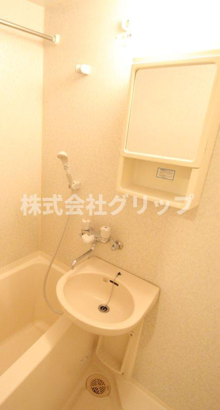 ベスト伊勢佐木長者町の洗面所