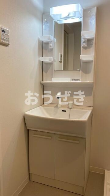 Ｐｒｅｎｄｒｅ　　Ｙｏｋｏｈａｍａ（プランドール横濱）の洗面所