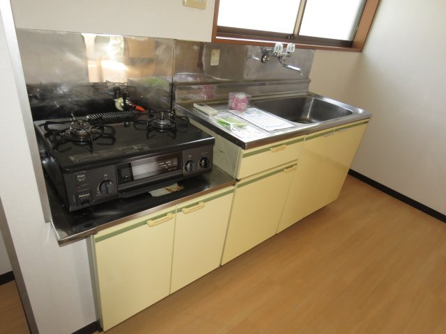 ソレイユ的場のキッチン