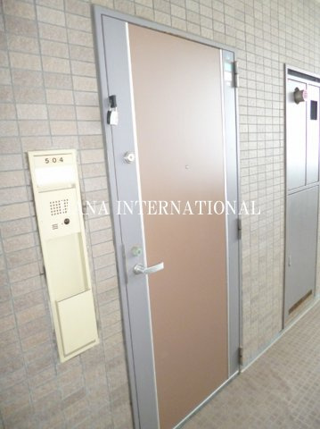 サンライズ浦安の玄関