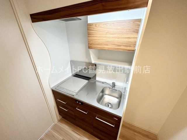 LUMINOUS放出のキッチン