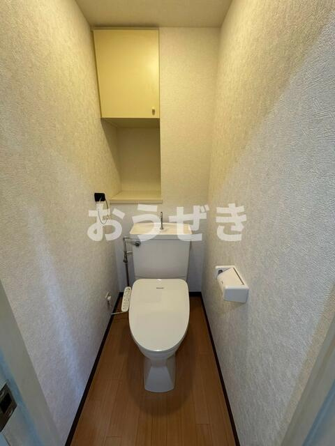 ライオンズヒルズ東戸塚のトイレ|シャワートイレ新品