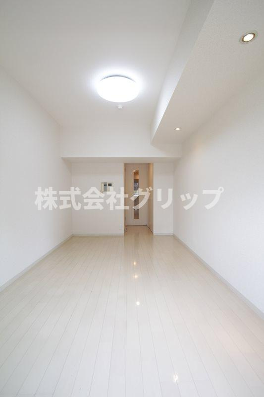 デュオ・スカーラ関内の居間・リビング