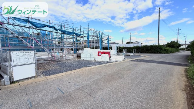 古河市下辺見第8　新築戸建て　4号棟の前面道路含む現地写真|前面道路は交通量が少なく子供の通学にも安心の道路です♪ぜひ現地でご体感ください！
