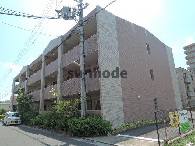 クレストフォートの外観