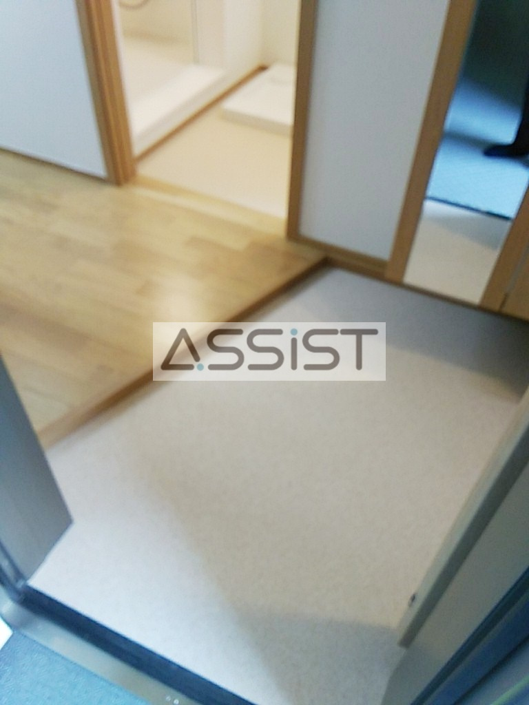 フォレストメゾン西小山の玄関