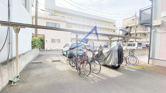 アトリーズ綱島B棟 のその他共用部分|駐輪スペースです。