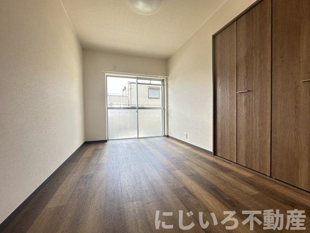 津乃峰マンションの寝室