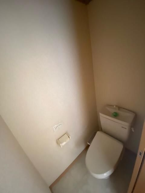 コンフォート北戸田のトイレ|別部屋参照写真
