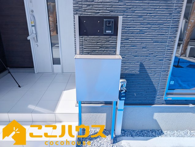宜野湾市赤道　リーブルガーデン　新築戸建て　全2棟　1号棟のその他|機能門柱
