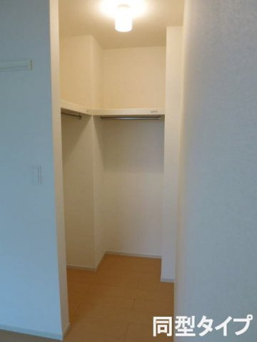 グレースロードの周辺