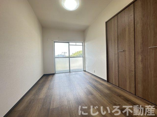 津乃峰マンションの寝室