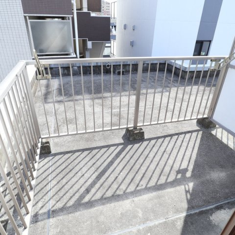 原庭プレイスのバルコニー