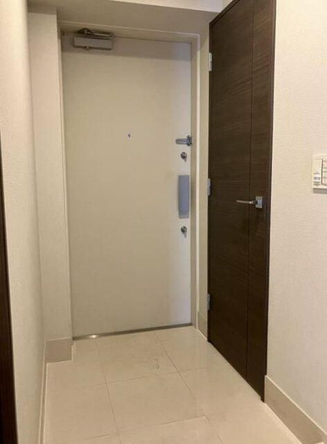 ウエリス茅場町の玄関