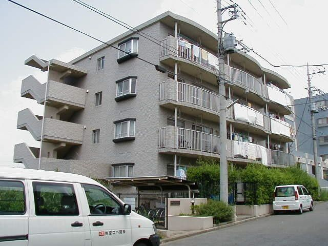 カルミアハイツの外観