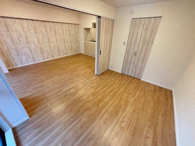 グリーンハイツ・リバーパーク泉の洋室|広々とした洋室です