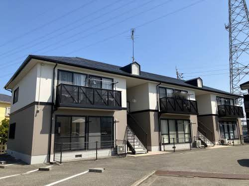 ロイヤル田坂 Ａ棟の外観