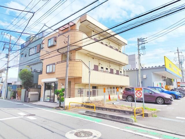 クレストの外観
