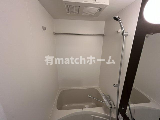 ワールドアイ大阪West Gateの浴室