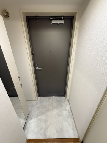 グラマシー心斎橋東の居間・リビング