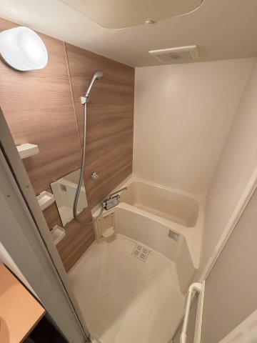 ルクレ西長堀の浴室