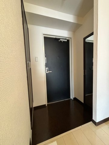 メディアビルの玄関