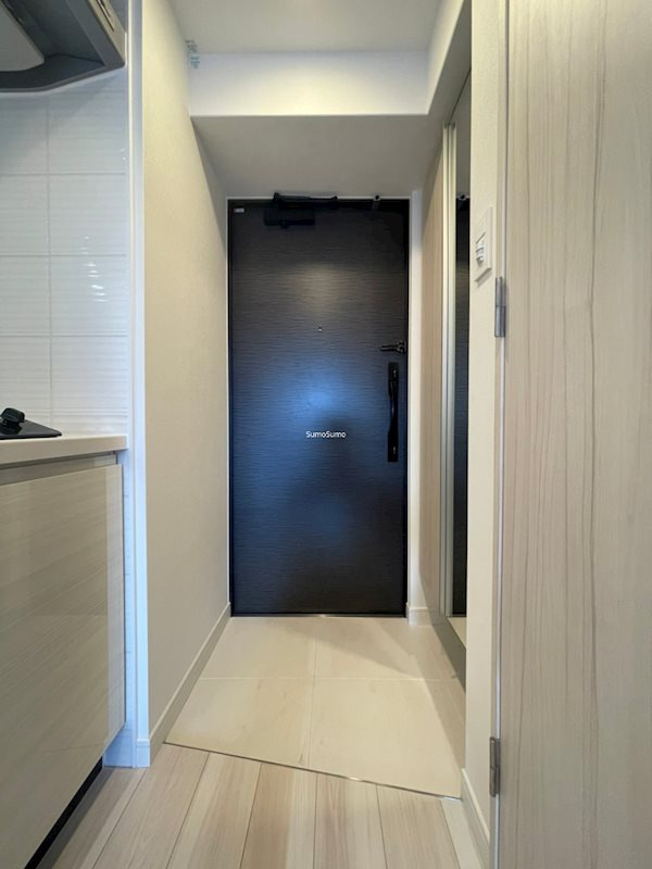 S-RESIDENCE堺筋本町Unoの玄関