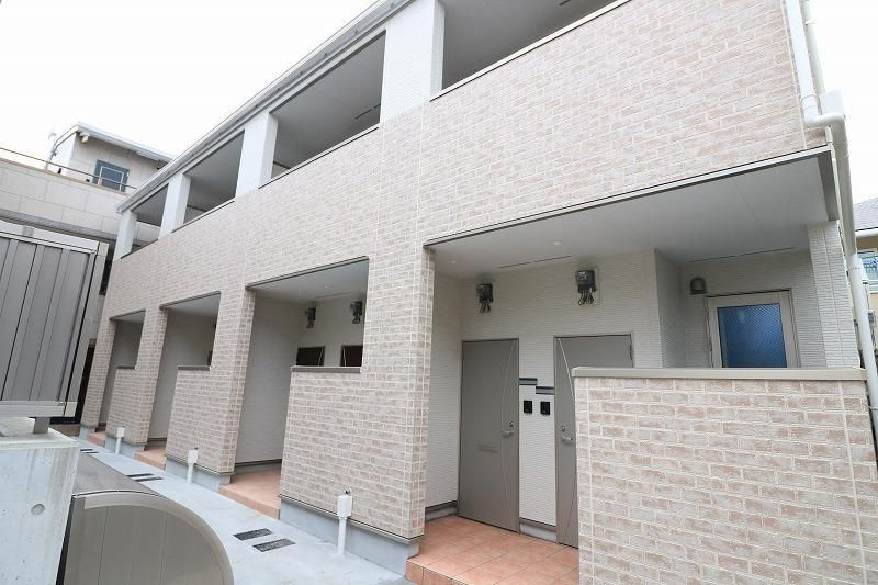 ＣＲＯＵＤ甲子園里中町の外観