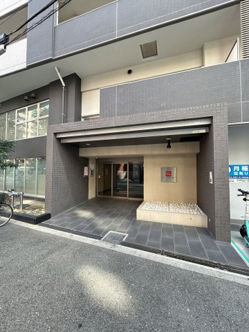 ドゥーエなんば南のエントランス