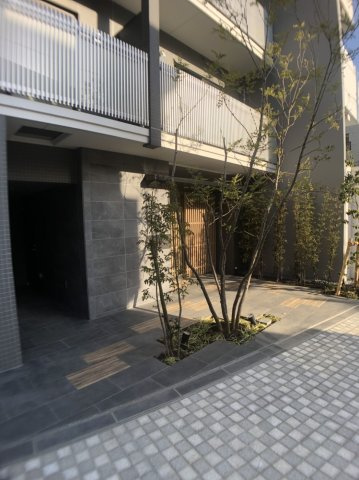 クレイシア森下ステーションサイトのエントランス