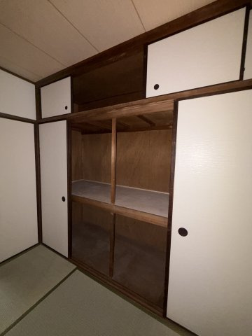 ロイヤルハイツの収納
